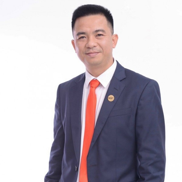 CEO Trần Văn Nam